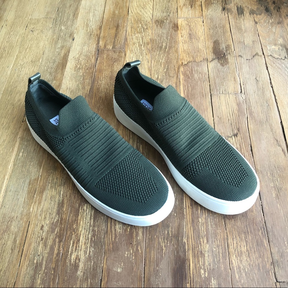 Steve Madden slip on sneakers
